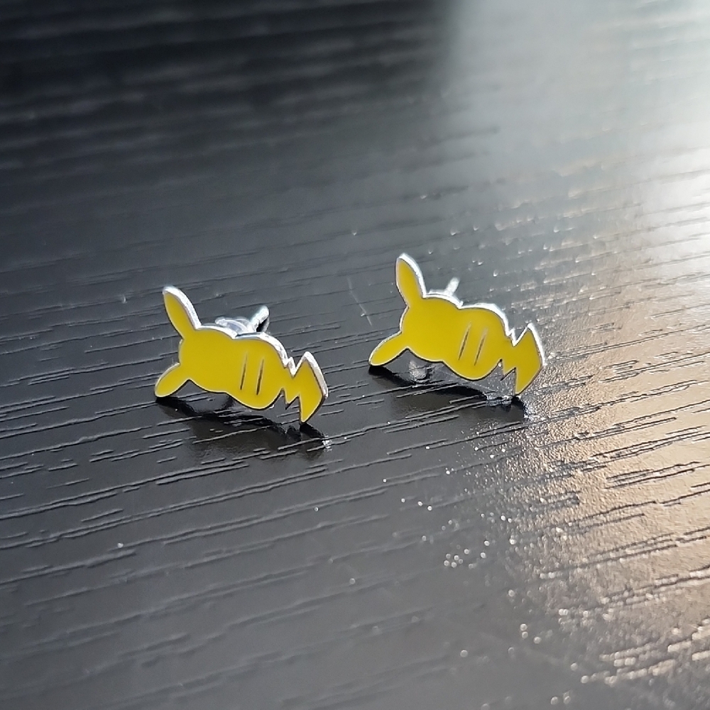 Pokemon Pikachu Stud Earrings - Yellow